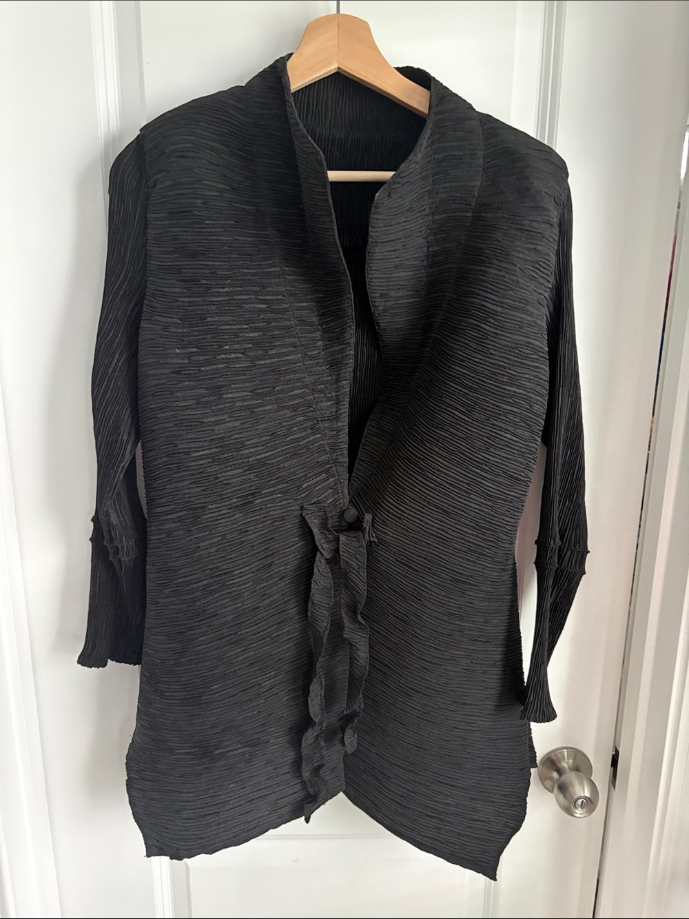 Source Unknown Black Textured Open-Front Tunic Cardigan